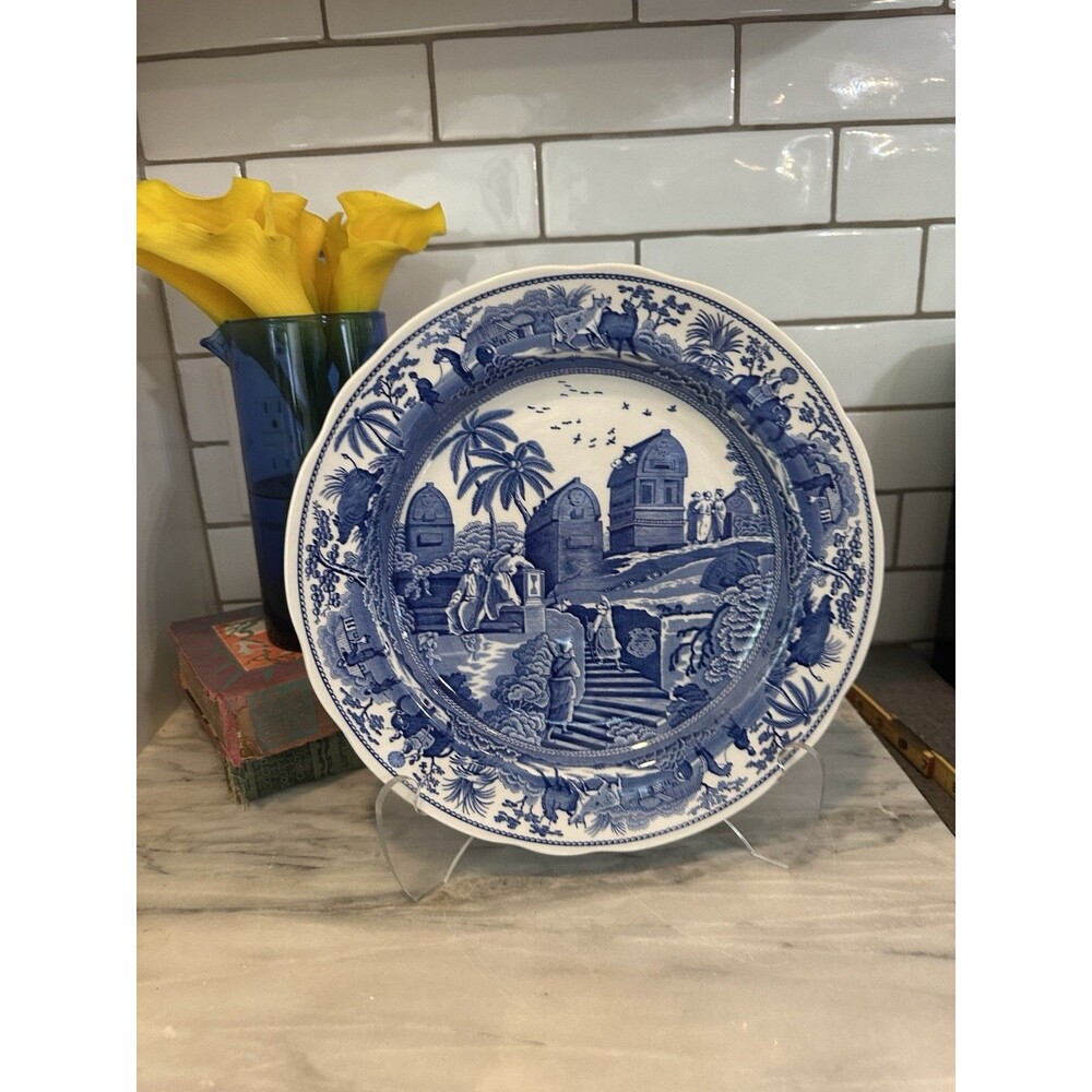 Spode Blue Room Collection Traditions Series ‘Caramanian’ Plate, 10.5” Pristine